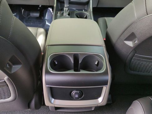 New 2026 Kia Carnival FWD image 36