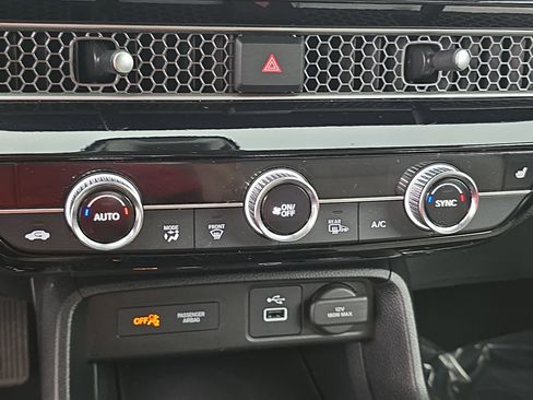 Certified 2023 Honda Civic EX-L image 23