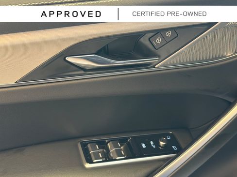 Used 2025 Jaguar F-PACE R-Dynamic S AWD/4WD image 14