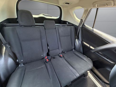 Used 2017 Toyota RAV4 LE w/ Cargo Management Package FWD image 19