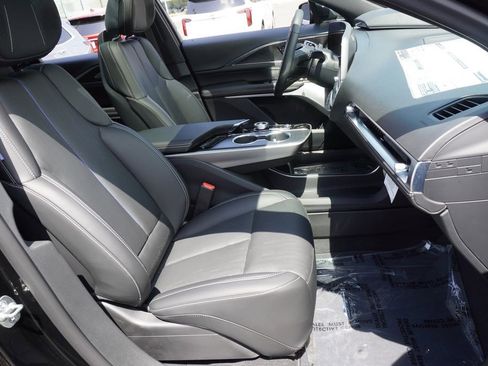 New 2026 Cadillac Lyriq V image 11