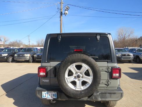 Used 2021 Jeep Wrangler Unlimited Sport w/ Cold Weather Group image 18