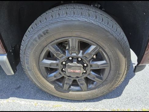 Used 2024 GMC Sierra 2500 Denali Ultimate w/ Max Trailering Package AWD/4WD image 5