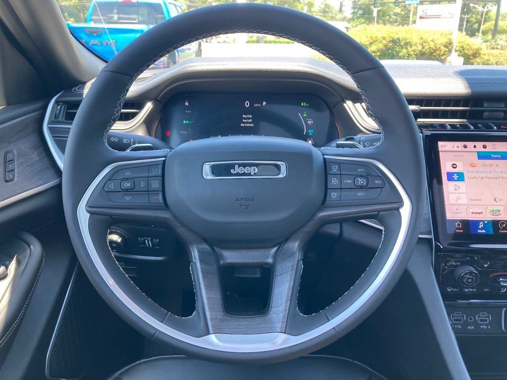 New 2024 Jeep Grand Cherokee Limited 4xe AWD/4WD image 15