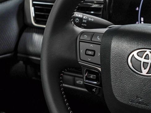 New 2026 Toyota Camry SE image 17