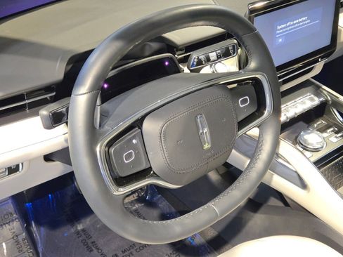 New 2026 Lincoln Nautilus Premier AWD/4WD image 23