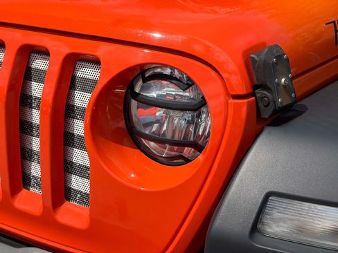 Used 2019 Jeep Wrangler Unlimited Sport S AWD/4WD image 8