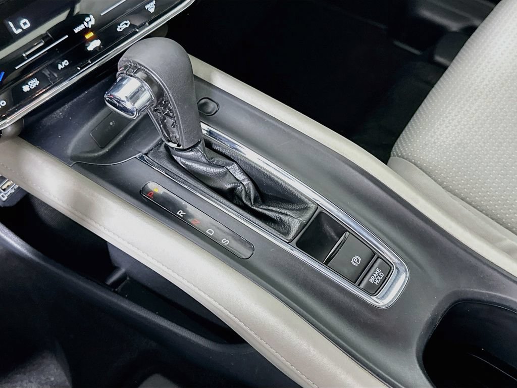 Used 2019 Honda HR-V EX image 16
