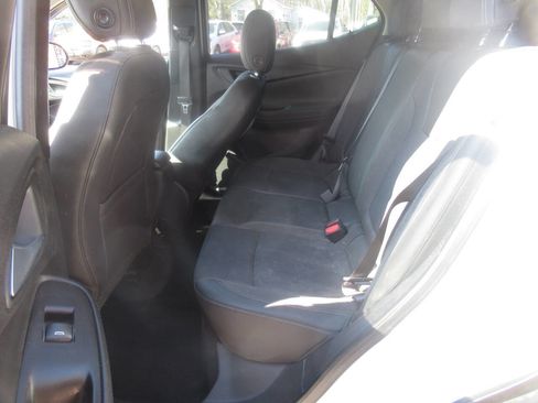 Used 2022 Buick Encore GX Preferred FWD image 13