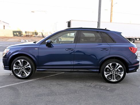 Used 2021 Audi Q3 2.0T Premium Plus w/ Premium Plus Package AWD/4WD image 4