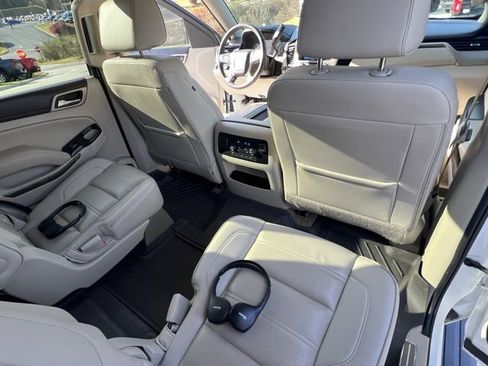 Used 2018 GMC Yukon Denali w/ Denali Ultimate Package image 32