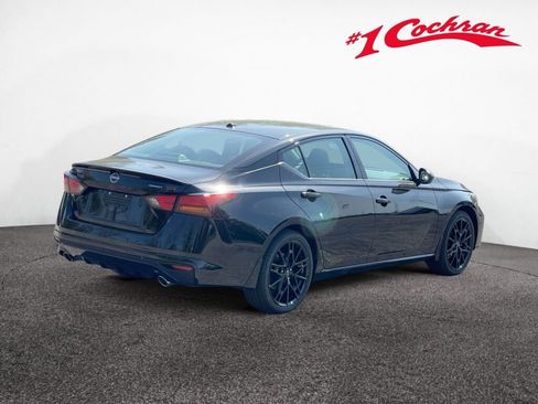 New 2026 Nissan Altima 2.5 SR w/ SR Midnight Edition Package FWD image 5