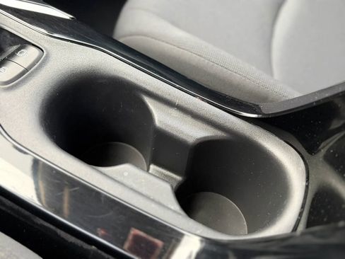 Used 2020 Toyota Corolla LE FWD image 23