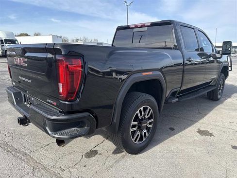 Used 2022 GMC Sierra 2500 AT4 w/ AT4 Premium Plus Package image 4
