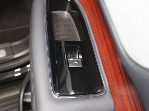 Used 2024 Lincoln Navigator L Reserve image 28