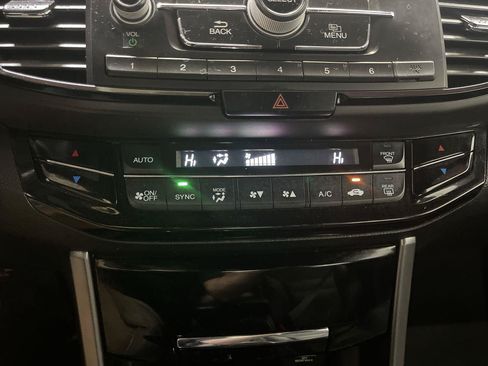 Used 2017 Honda Accord Sport Special Edition image 18
