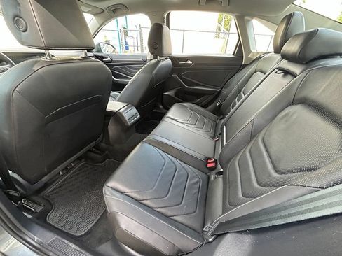 Used 2023 Volkswagen Jetta SEL FWD image 37