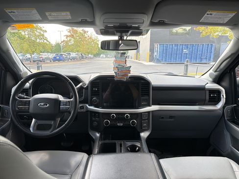 Used 2022 Ford F150 XLT w/ Equipment Group 302A High RWD image 21