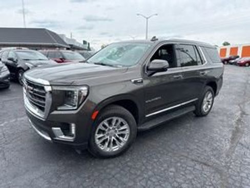 Used 2021 GMC Yukon SLT w/ SLT Luxury Plus Package AWD/4WD image 7