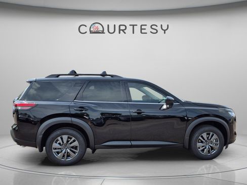 New 2026 Nissan Pathfinder SV w/ Cargo Package FWD image 8
