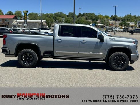 Used 2024 Chevrolet Silverado 3500 High Country w/ High Country Premium Package AWD/4WD image 29