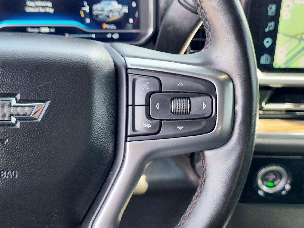 Used 2023 Chevrolet Silverado 1500 RST AWD/4WD image 27