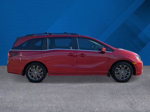 New 2026 Honda Odyssey Touring image 2