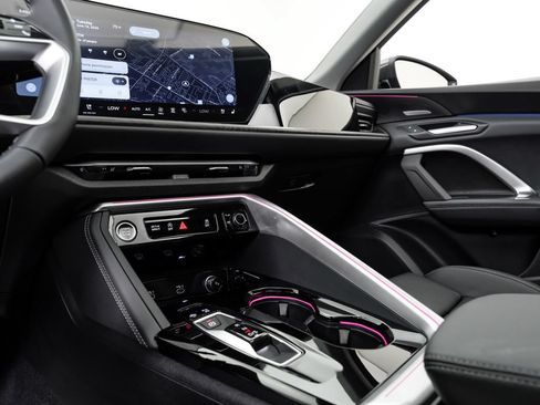 New 2026 Audi Q5 Premium Plus AWD/4WD image 17
