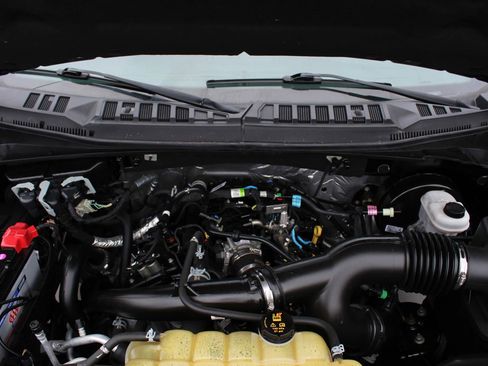 Used 2019 Ford F150 XLT image 34