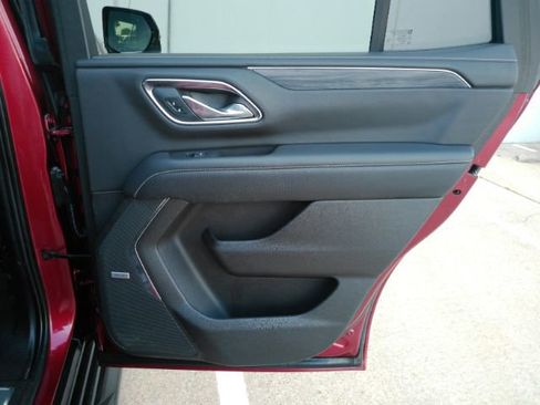 Used 2021 GMC Yukon SLT w/ SLT Luxury Package RWD image 26