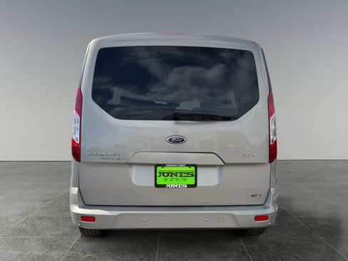 Used 2016 Ford Transit Connect XLT image 5