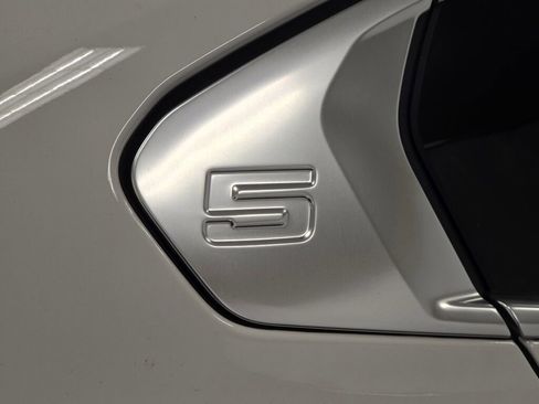 Used 2026 BMW 530i xDrive w/ Premium Package image 31