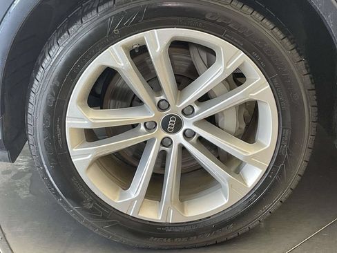 Used 2025 Audi Q7 3.0T Premium Plus AWD/4WD image 11