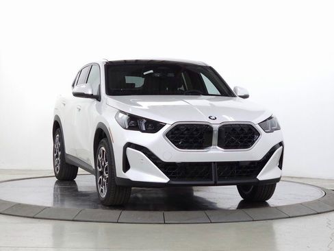 New 2026 BMW X2 xDrive28i w/ Technology Package AWD/4WD image 1