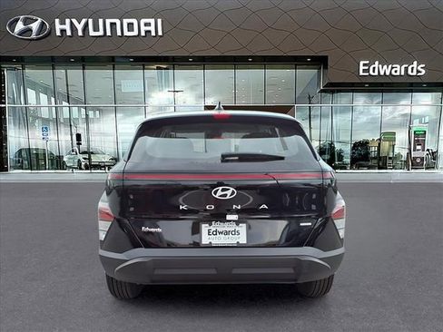 New 2026 Hyundai Kona SE image 6