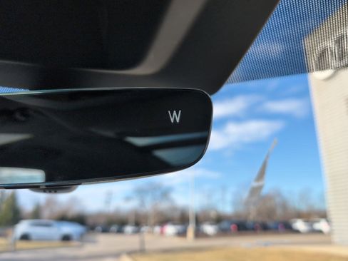 New 2025 Audi SQ5 Premium Plus image 36