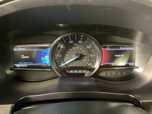 Used 2019 Ford Explorer Limited w/ Class III Trailer Tow Package image 26