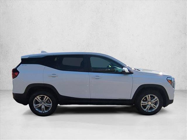 Used 2024 GMC Terrain SLE AWD/4WD image 4