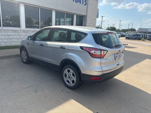 Used 2017 Ford Escape S FWD image 1
