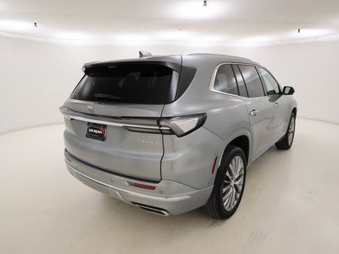 Certified 2025 Buick Enclave Avenir w/ Super Cruise Package image 3