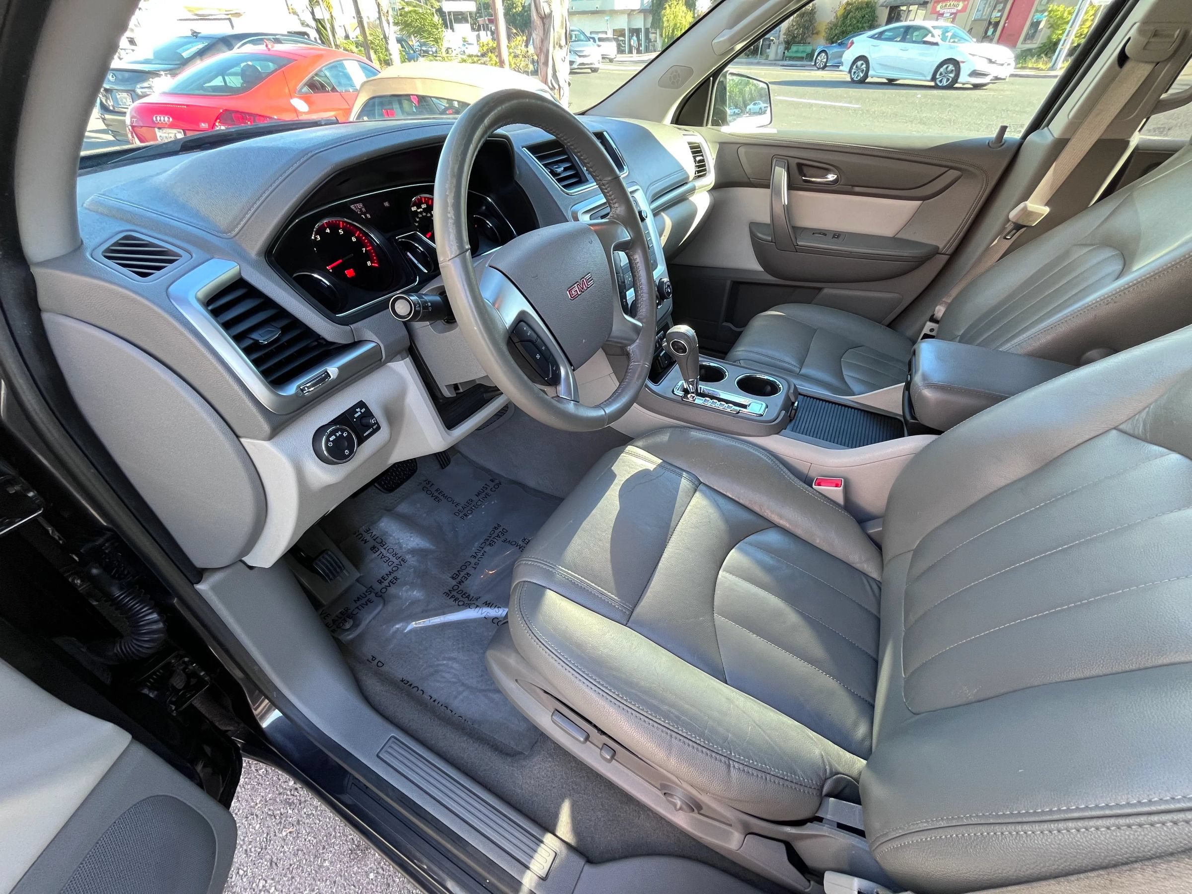 Used 2015 GMC Acadia SLE FWD image 6