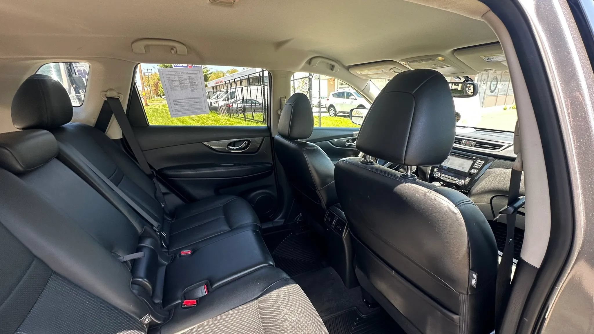 Used 2016 Nissan Rogue SL AWD/4WD image 31