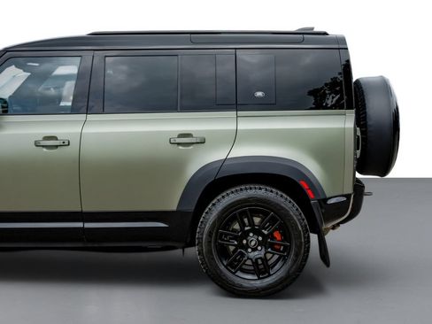 Used 2023 Land Rover Defender 110 X AWD/4WD image 11