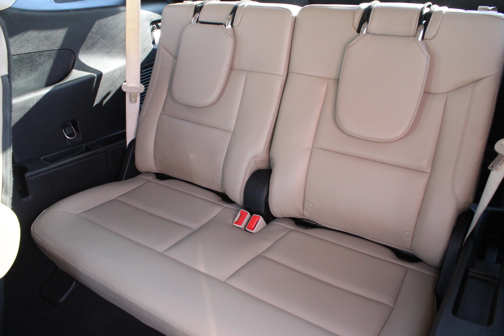 Used 2020 Ford Explorer Limited AWD/4WD image 28