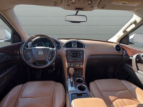 Used 2017 Buick Enclave Leather AWD/4WD image 9