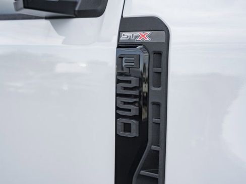 New 2026 Ford F250 Platinum image 23