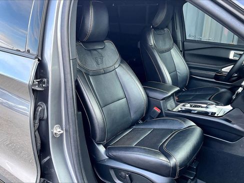 Certified 2023 Ford Explorer ST w/ Equipment Group 401A image 8