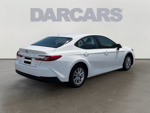 Used 2025 Toyota Camry LE FWD image 7