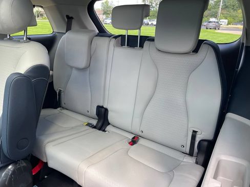 New 2027 Kia Carnival SX Prestige FWD image 15
