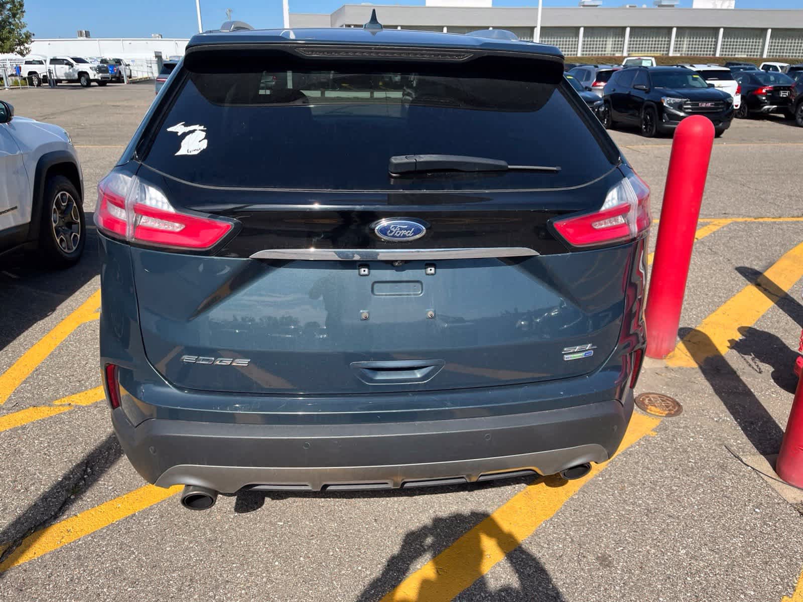 Used 2019 Ford Edge SEL w/ Equipment Group 201A AWD/4WD image 12